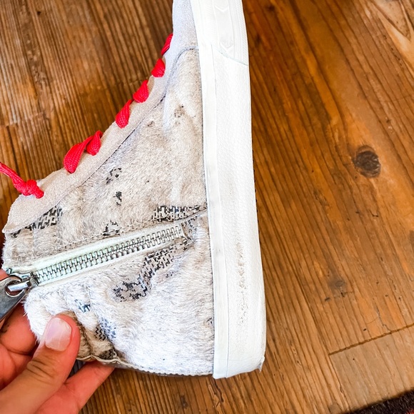 Steve Madden Hightop Sneakers - Picture 5 of 9